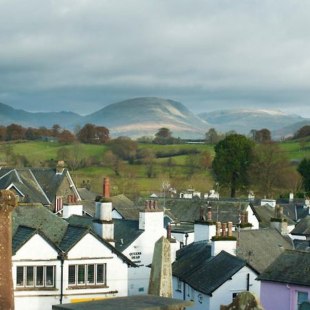 Bed and Breakfast The Hive At Poppi-Red Hawkshead Esterno foto