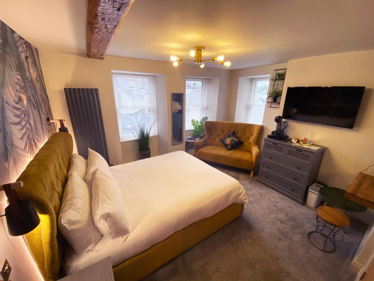 Bed and Breakfast The Hive At Poppi-Red Hawkshead Esterno foto