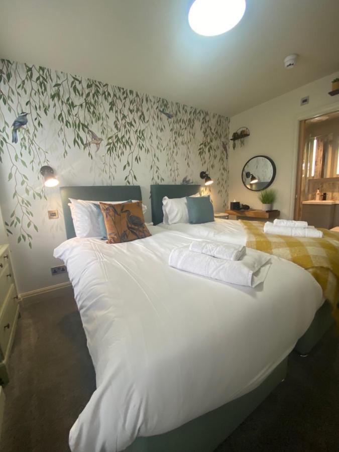 Bed and Breakfast The Hive At Poppi-Red Hawkshead Esterno foto