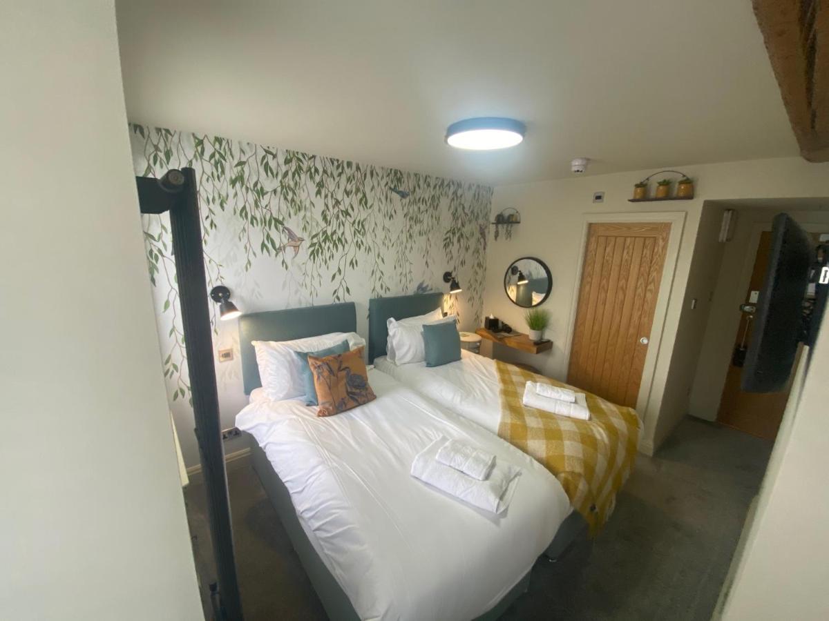 Bed and Breakfast The Hive At Poppi-Red Hawkshead Esterno foto