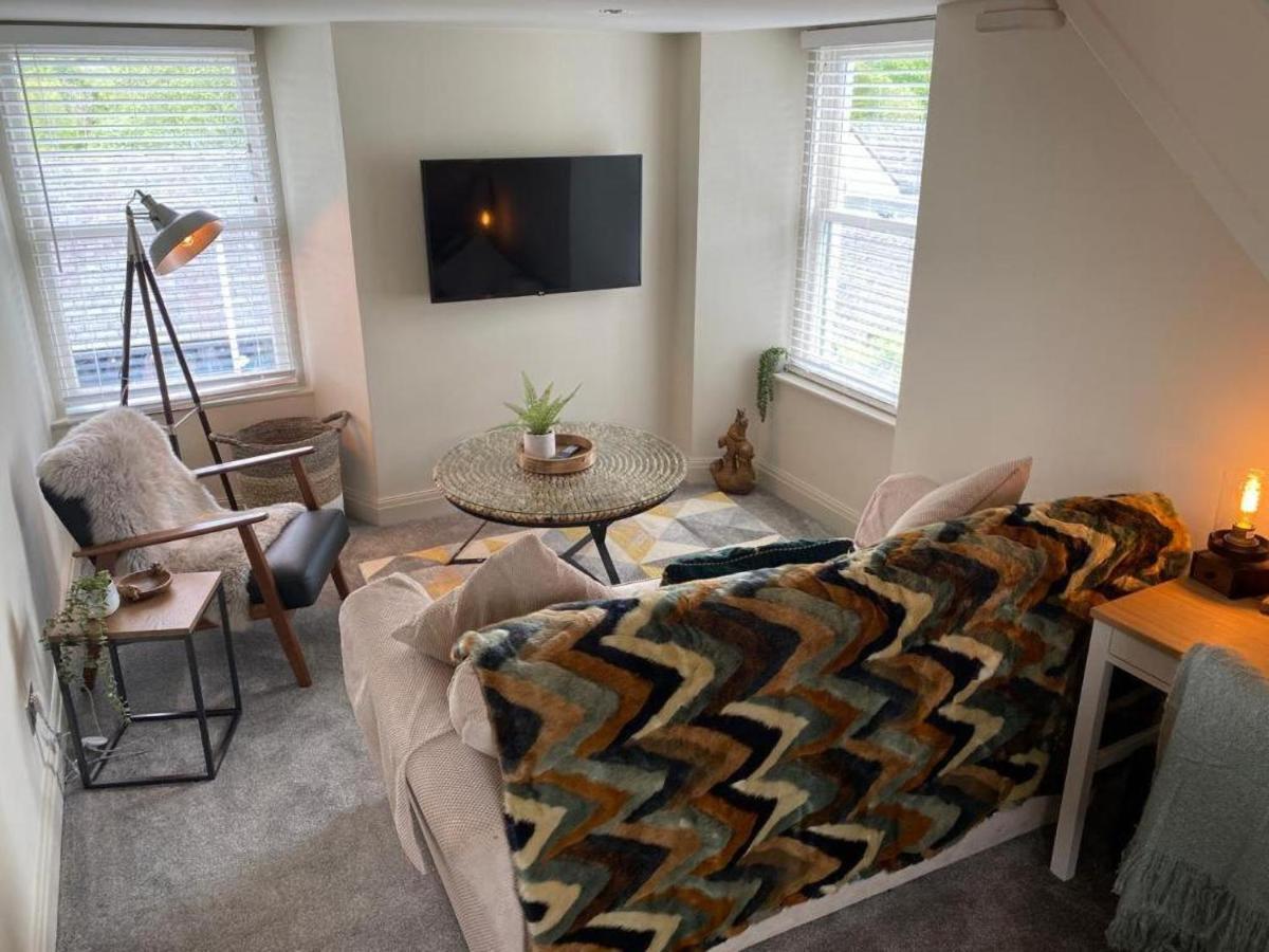 Bed and Breakfast The Hive At Poppi-Red Hawkshead Esterno foto