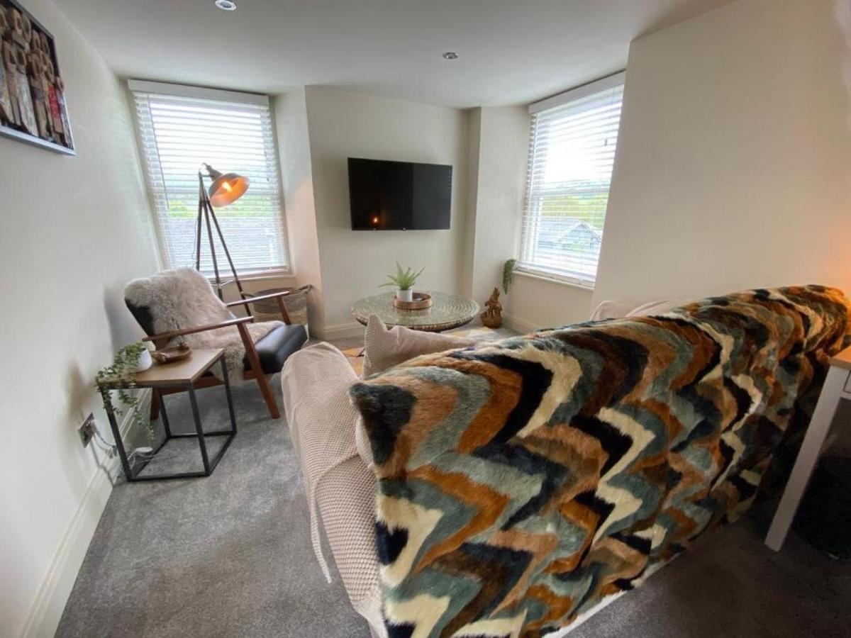 Bed and Breakfast The Hive At Poppi-Red Hawkshead Esterno foto